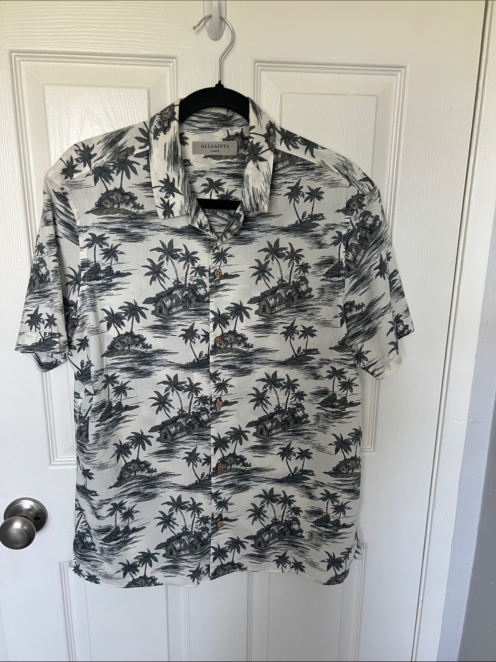 AllSaints Gray & Black Island Print Short-Sleeve Button-Up